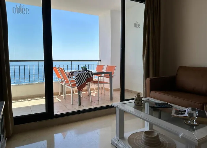 Apartamento Frente Al Mar Con Parking Privado